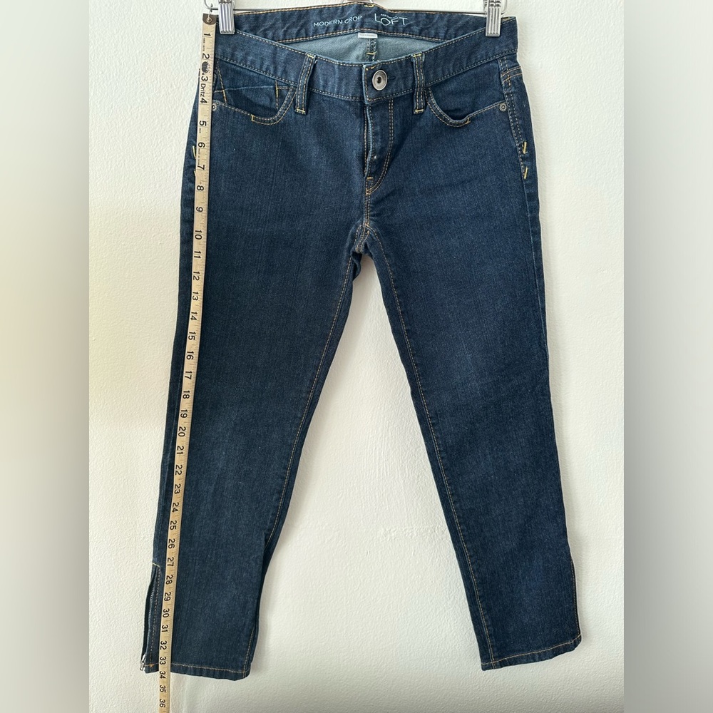 LOFT Modern Crop Jeans Size 4 - Picture 3 of 7